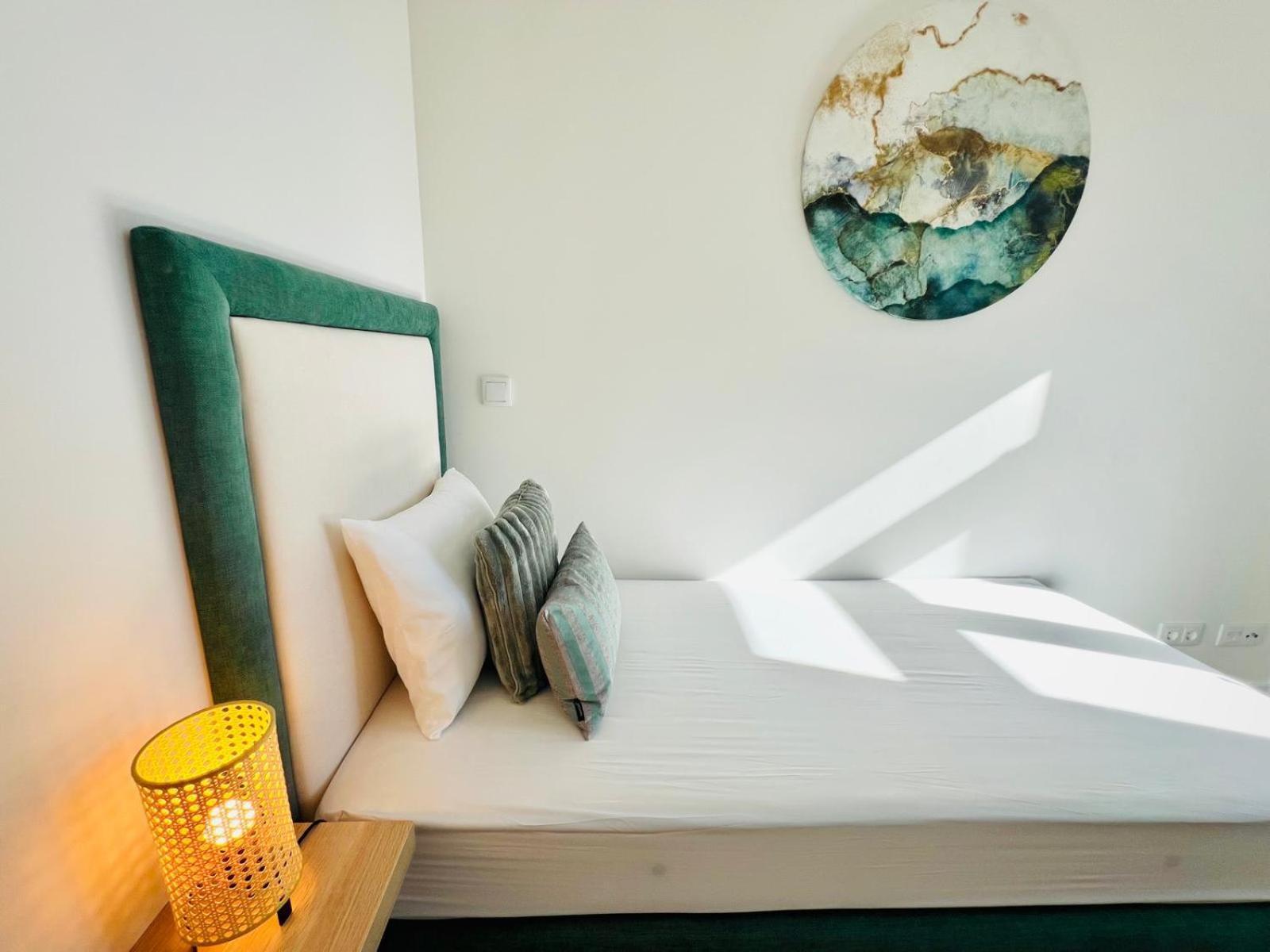 Lisbon Ata Chic Flats Executive Apartment Bagian luar foto