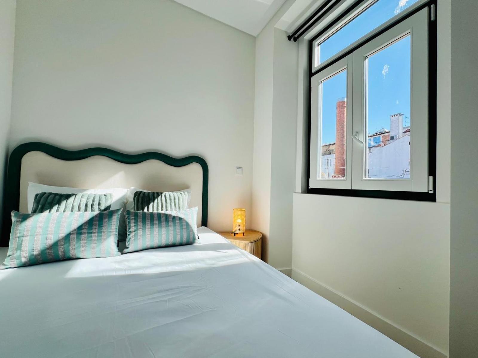 Lisbon Ata Chic Flats Executive Apartment Bagian luar foto